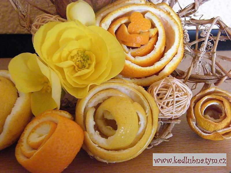dekorace z kůry citrusových plodů